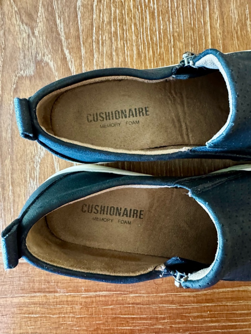 Cushionaire black Nissa slip on sneakers 8M - Picture 8 of 13